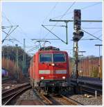 Wohl für 2013 mein letzter lokbespannter RE... 

Die 111 158-2 mit dem RE 9  Rhein-Sieg-Express   (Köln Hbf - Siegen Hbf) am 31.12.2013 bei der Einfahrt in den Bahnhof Betzdorf/Sieg. 
Aufgenommen vom Bahnsteig (102/105).

Ich wünsche allen, einen guten Rutsch, kommt alle gesund und munter ins neue Jahr!
