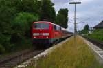 Ebenfalls in Richtung Aachen fahrend ist hier die 111 116 mit einem RE4-Verstärker in Herrath zu sehen. 23.6.2015