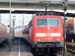 111 174 mit RB nach Plattling bei der Ausfahrt aus Regensburg Hbf am 17.02.2007.