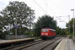 111 113 DB kommt als Lokzug aus Dortmund-Hbf nach Aachen-Hbf und fährt durch Aachen-Schanz in Richtung Aachen-Hbf.
Bei Sonne und Wolken am Nachmittag vom 21.9.2015.