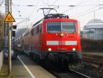 111 101-2  DB kommt die Kohlscheider-Rampe hoch aus Richtung Neuss,Herzogenrath mit dem RE4 aus Dortmund-Hbf-Aachen-Hbf und hält in Kohlscheid und fährt dann weiter in Richtung