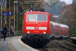 111 122 DB  kommt mit dem RE4 von Dortmund-HBf nach Aachen-Hbf und kommt aus Richtung Rheydt,Wickrath,Beckrath,Herrath,Erkelenz,Baal,Hückelhoven-Baal,Brachelen,,Lindern,Süggerrath,Geilenkirchen,Frelenberg,Zweibrüggen,Übach-Palenberg,Rimburg,Finkenrath,Hofstadt,Herzogenrath, Kohlscheid,Richterich,Laurensberg,Aachen-West und fährt in Aachen-Schanz ein und hält in Aachen-Schanz und fährt dann weiter in Richtung Aachen-Hbf. 
Aufgenommen vom Bahnsteig von Aachen-Schanz.
 Bei Wolken am Mittag vom 5.11.2016. 