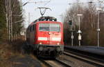 111 116 DB kommt mit dem RE4 von Dortmund-HBf nach Aachen-Hbf und kommt aus Richtung Neuss-Hbf,Mönchengladbach-Hbf,Rheydt-Hbf,Wickrath,Beckrath,Herrath und fährt in Erkelenz ein und