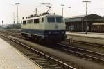 111 200-2 im Hauptbahnhof Passau 1988