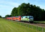 111 039 mit einem RE nach Salzburg am 29.05.2011 am B Vogl.