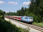 Die 111 031 mit einem RE nach Mnchen am 05.06.2011 unterwegs bei Aling.