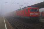 112 104-5 steht in Calau mit dem RE2 nach Berlin Hbf bereit. Aufgrund der Umstellung auf  ESTW-Stellwerk  fuhren keine Zge nach Cottbus. Deshalb began der RE2 auch in Calau. 21.11.2010 