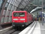 BR 112 120-1 mit dem RE1 nach Eisenhttenstadt im Lehrter Bahnhof (Hauptbahnhof Berlin)