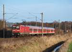 112 146-6 hat soeben die RB von Neumünster nach Pinneberg nach einem kurzen Zwischenhalt in Brokstedt beschleunigt, als Sie bei Quarnstedt eine leichte Kurve kurz vor Ihrem nächsten