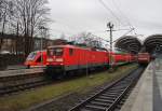 Hier links 648 349-8  Schwarzenbek  als RB73 (RB21970) von Kiel Hbf. nach Eckernförde, in der Mitte 112 160 mit einem RE70 (RE21027) von Kiel Hbf. nach Hamburg Hbf. und rechts 112 172-2 mit einer RB77 (RB21120) von Neumünster nach Kiel Hbf., diese drei Züge standen am 11.2.2016 in Kiel Hbf.