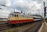   Die AKE E10 1309 (91 80 6113 309-9 D-TRAIN) der Train Rental International GmbH mit n-Wagen als National Express Verstärker des RE 1  Nordrhein-Westfalen-Express  Dortmund Hbf – Köln
