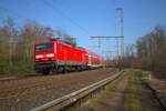 DB Regio 114 022 als RE5 in Hanau Einfahrt Nordseite am 09.03.25