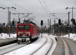 Eine unbekannte 114 fhrt mit einem RE 1 Frankfurt(Oder) in den Berliner Hbf.