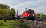 114 027 bespannte am 22.04.16 einen RE von Magdeburg nach Leipzig. Hier durcheilt der Zug Greppin Richtung Bitterfeld.
