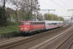 115 346-9 mit zwei IC-Wagen als PbZ-D 2453 kurz hinter Bielefeld. 14.04.2012.