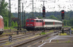 115 350 bringt den IC Stuttgart - Basel am 13.05.2015 nach Singen am Hohentwiel.