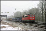 139260 kommt hier am 4.3.2006 um 9.17 Uhr mit einem gemischten Güterzug durch den Bahnhof Natrup Hagen in Richtung Osnabrück.