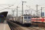 139 260-4 von Lokomotion poltert am 20.03.10 mit KLV-Zug zum Brenner durch Trudering Richtung Rosenheim.