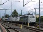 3er Pack (139 558 + Vectron 193 902 + RAILPOOL 187 005) vor zwei railadventure-Waggons; Dresden Hbf , 16.08.2014  
