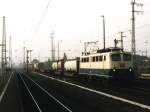 140 457-3 mit eine Gterzug auf Bahnhof Rheine am 21-4-2001. Bild und scan: Date Jan de Vries.