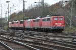 Nachschuss des Lokszugs mit 7 Lokomotiven. Das Ende bildeten 140 013 und 140 002. Aufgenommen am 12/11/2010 in Kln-Gremberg.