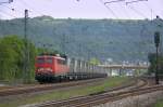 Die 140 585-1 fuhr am 28.04.2011 durch Kobern-Gondorf.