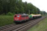 Am 13.05.2011 konnte 140 002 mit einem Phosphorzug nach Russland zwischen Melchow und Eberswalde fotografiert werden.