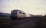 140823 mit Güterzug Rtg. Freiburg bei Müllheim in Baden am 4.3.1989 um 16.58 Uhr.