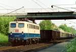 140 524 mit Gterzug Richtung Bremen am 28.05.1995 in Klecken