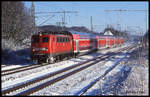 141365 durchfährt hier am 23.12.2001 um 12.33 Uhr mit ihrem Dosto nach Rheine den ehemaligen Bahnhof Velpe bei Westerkappeln.