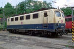 141 360 in blau/beige am 31,05.1998 im Bw. Würzburg.