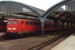 141 146-1 mit SE 34939 Oldenburg-Bremen auf Oldenburg Hauptbahnhof am 7-4-2001. Bild und scan: Date Jan de Vries.