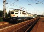 141 310-3 mit RE 3277 Mnster-Emden auf Bahnhof Salzbergen am 09-08-1995. Bild und scan: Date Jan de Vries.