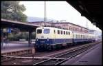 141292 wartet am 10.9.1989 um 13.05 Uhr im Bahnhof Kreiensen vor dem E 34594 auf die Abfahrt nach Braunschweig.