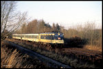 Eine Besonderheit in der Baureihe E 41 war die sonderlackierte 141248 des ehemaligen sogen. Karlsruher Zuges. Am 13.1.1998 war sie im Regio Einsatz vor einem SE von Münster aus und kam um 9.40 Uhr mit Ziel Osnabrück HBF über die  Rollbahn  bei Osnabrück Hellern.