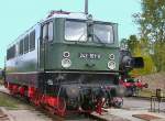 242 151-9 der Deutschen reichsbahn, hier im Original-Grn im ehem. Bw Weimar, 2005