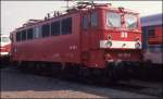 Fahrzeugausstellung am 26.4.1992 im Güterbahnhof in Halle an der Saale:  Aus der Gattung der  Holzroller  war 142105 in neuem Lack dabei!