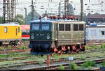 142 001-7 (242 001-6 | DR E 42) der Eisenbahn-Bau- und Betriebsgesellschaft Pressnitztalbahn mbH (PRESS) ist im Gleisvorfeld von Leipzig Hbf abgestellt.