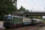 E42 151 am 3.7.11 mit dem Hetzerather in Dsseldorf-Angermund.