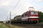 142 110-6 EBS mit Kesselwagenzug kurz hinter Rathenow,Richtung Stendal,22.09.2011