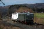 Am 30.12.2012 konnte E 42 151 mit 193 901 im Schlepp als DbZ 89166 von Rheydt Gbf nach Frankfurt (O) zur bergabe der 193 901 zu DB Schenker PL kurz vor Altenbeken auf ihrem langen Weg bildlich