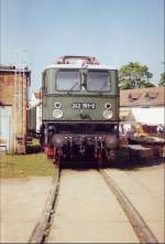 Lok 242 151-9 (E 42 151) vor einem historischen Gterzug anll.