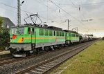 142er EGP Doppel am 31.07.2016 mit einem VTG Staubsilowagenzug Oelde aus Richtung Hamm durchfahrend  Vorne führend 142 118-9 (NVR: 91 80 6142 118-9 D-EGP) und an zweiter Stelle 142 133-8 (NVR: 91