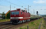 243 005 erreicht mit dem Hallenser Sonderzug zum Tag der offenen Tür bei Piko in Sonneberg am 22.06.19 den Bahnhof Jena-Göschwitz.