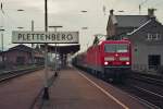 Hier sehen wir nochmal 143 580-9 mit dem 39179 EHG-ESIE beim Zwischenstop in Plettenberg (23.04.2006)