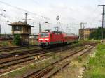 143 093-3 mit RB von Elsterwerda Biela komment beim verlassen vom Haltepunkt Dresden-Friedrichstadt.23.07.08.
