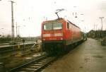 143 063 bespannte an einem Mrztag 1999 in Rostock die S-Bahn nach Warnemnde.