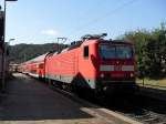 BR 143 der S-Bahn S1 im Bahnhof Meien Triebischtal