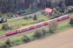 S-Bahn S1 von Dresden nach Schna, kurz vor Rathen, aufgenommen von der Bastei am 02.09.2009