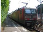 Eine Schmutziges S-bahnlok 143 836-5 haltet 4/9/2005 in Essen-Hgel.